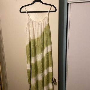 Green white tie dye muumuu style dress flowy